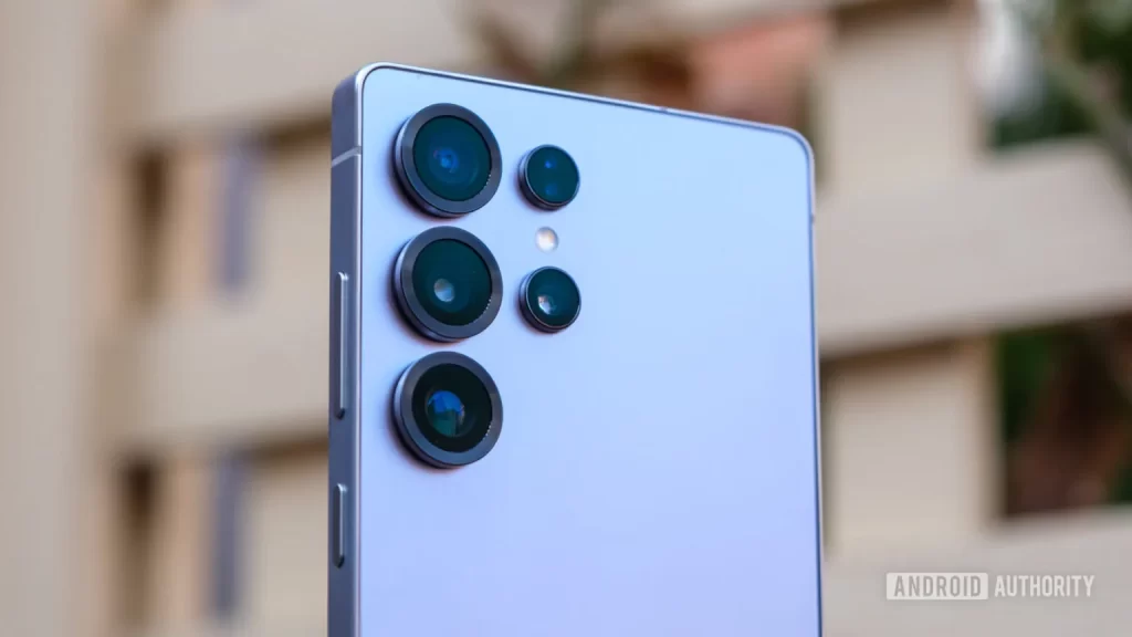 一些Galaxy S25手机出现了严重的相机故障，但修复正在发布中