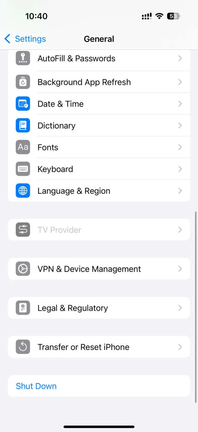 iOS 19 可能终于允许你将 iPhone 的 eSIM 转移到 Android 手机