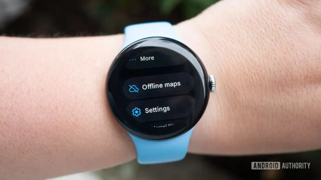发现：谷歌地图在 Wear OS 上正在测试富有表现力的新用户界面