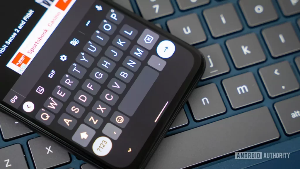 Gboard 或将大幅简化无须触碰手机即可输入和编辑文字的操作（APK 解析）