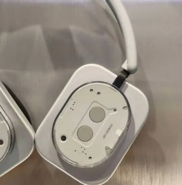 以下是观看 Nothing Phone 3 和 Headphone 1 发布会直播的方式
