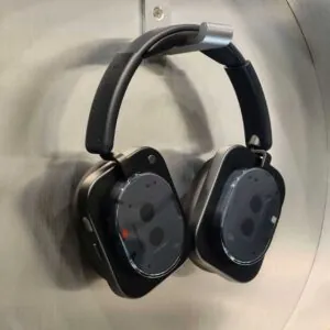 以下是观看 Nothing Phone 3 和 Headphone 1 发布会直播的方式