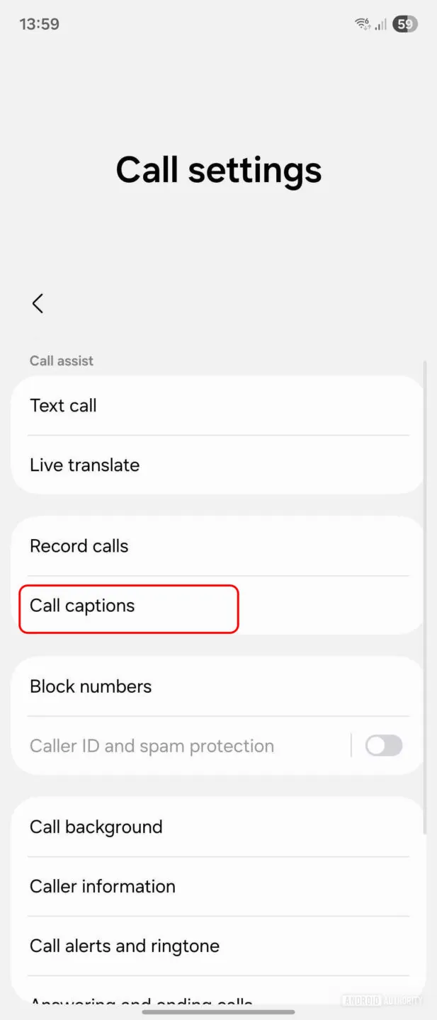 Galaxy Z Fold 7 和 Z Flip 7 上的 One UI 8 带来了通话实时字幕功能