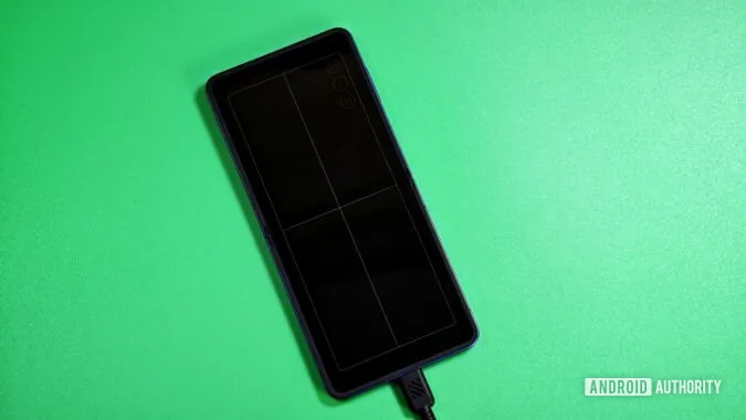 Samsung DeX 将 Galaxy Z Flip 7 变成了一台口袋里的迷你电脑，但它仍然缺少一个关键功能
