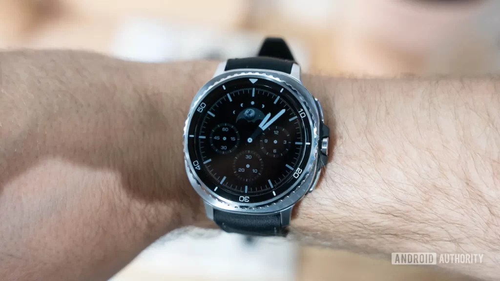 三星发布全新方形圆角设计的 Galaxy Watch 8 和 Watch 8 Classic，搭载 Wear OS 6！