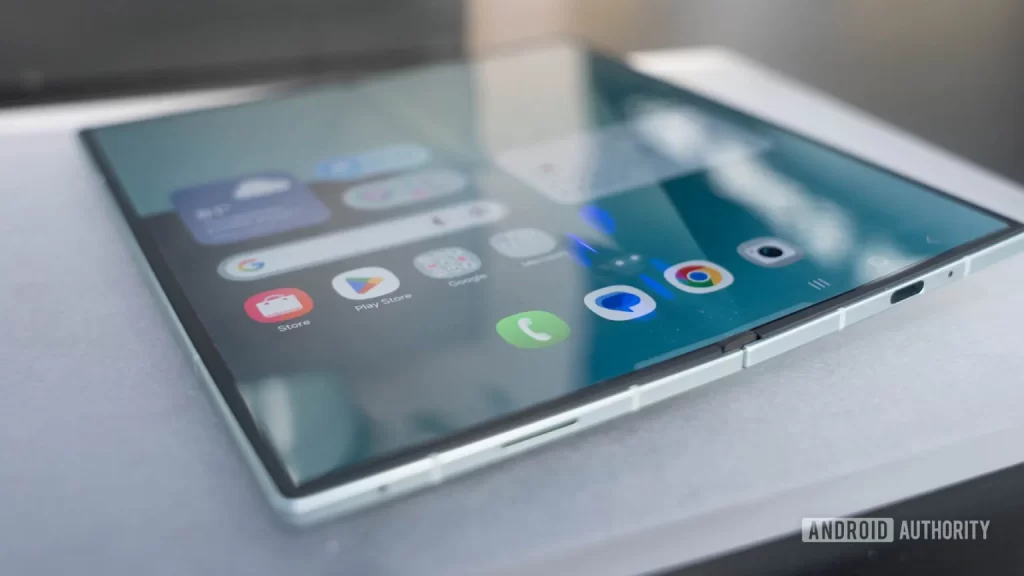 三星揭秘 Galaxy Z Fold 7 如何做到如此纤薄