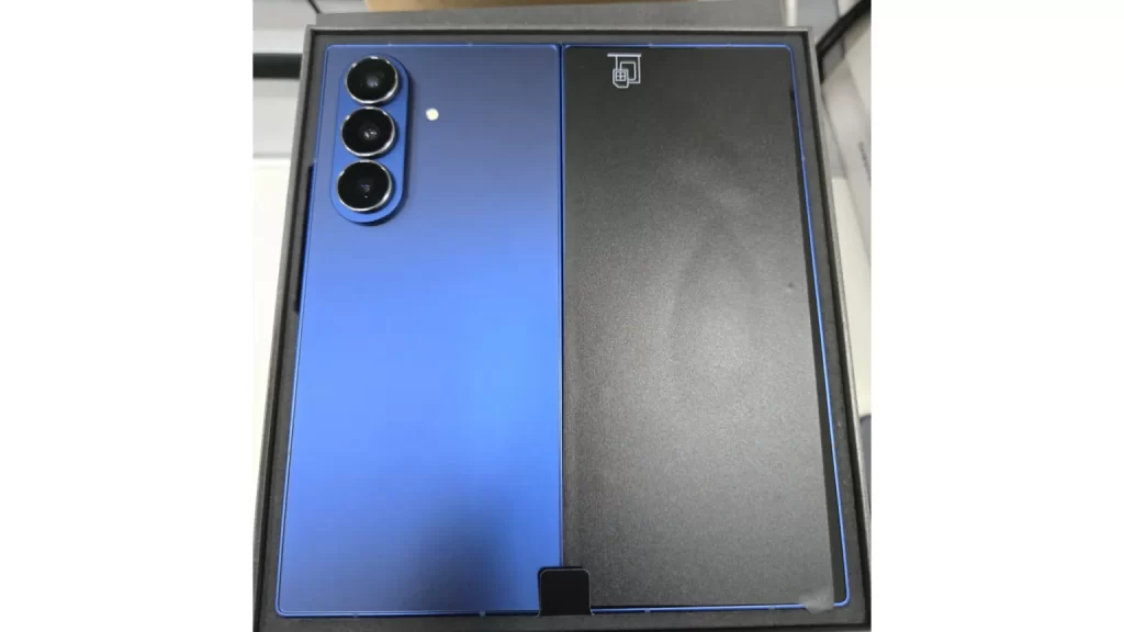 Galaxy Z Fold 7 首次曝光真实上手照片