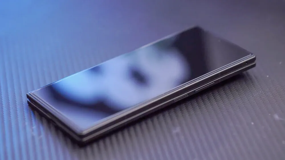 实机上手视频证实了 Galaxy Z Fold 7 和 Flip 7 泄露信息的真实性