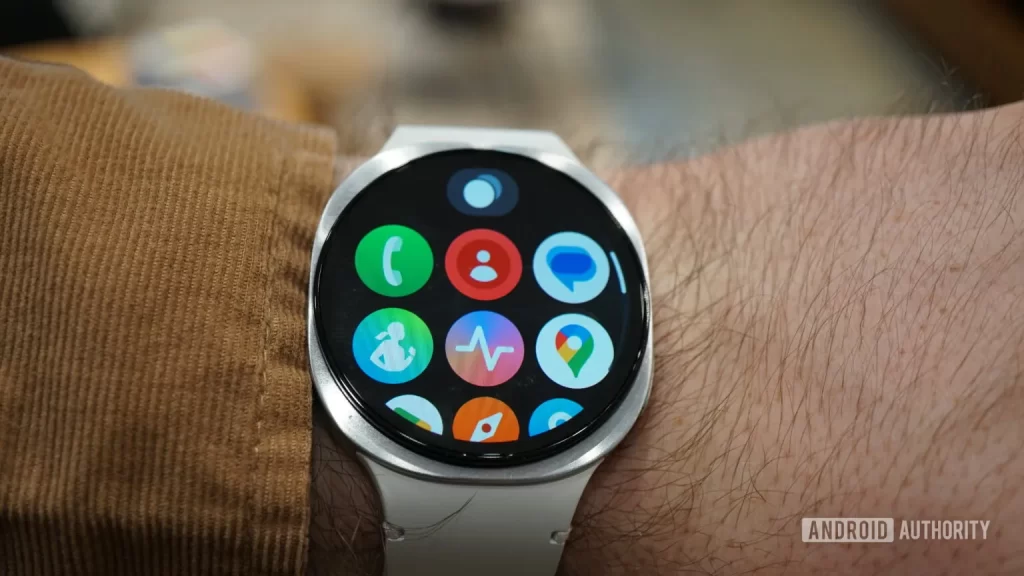Wear OS 用户开始在手腕上看到一种全新的 Google Wallet 通行证类型