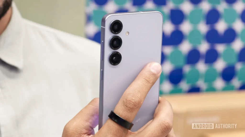 Galaxy S26 或将通过关键设计改进向 Edge 系列看齐