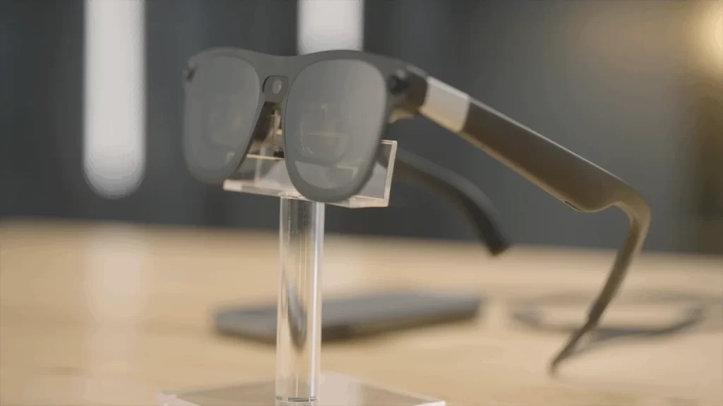 Project Aura 将 Galaxy XR 的体验浓缩进一副轻量级眼镜中